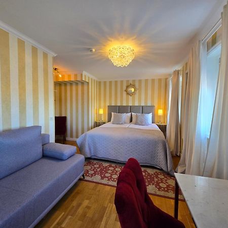 Vaenerport Lakefront Hotell Mariestad Buitenkant foto