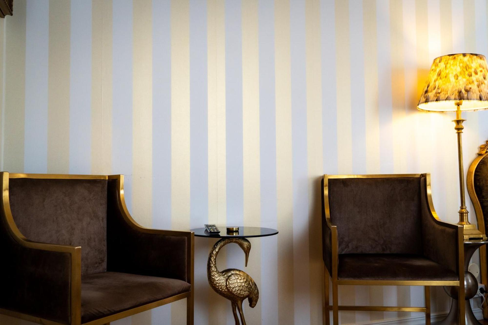 Vaenerport Lakefront Hotell Mariestad Buitenkant foto