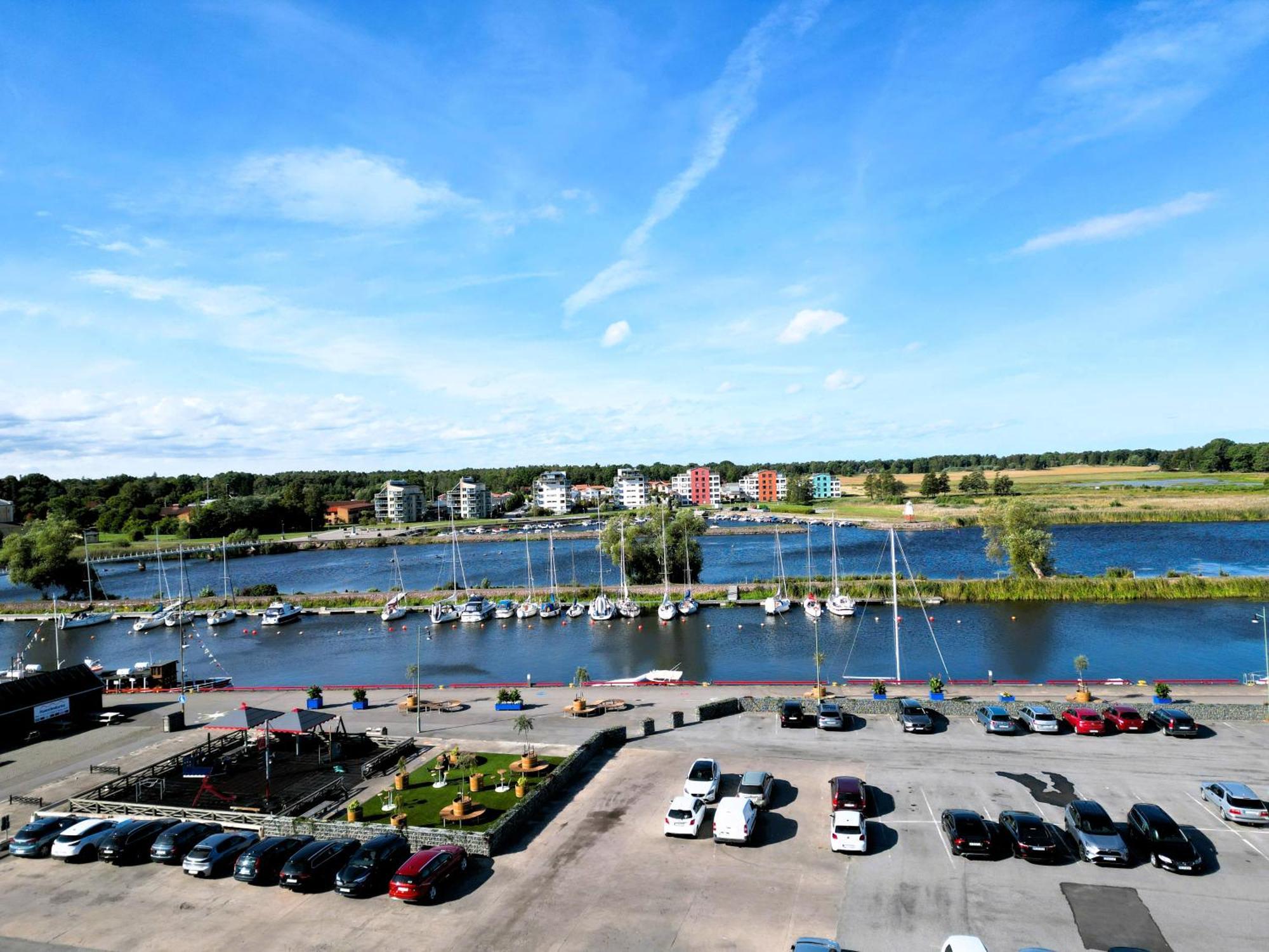 Vaenerport Lakefront Hotell Mariestad Buitenkant foto