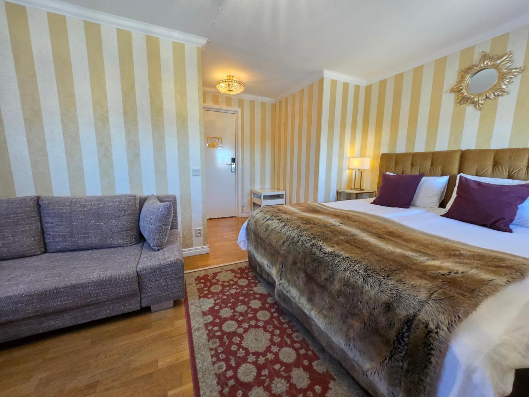Vaenerport Lakefront Hotell Mariestad Buitenkant foto