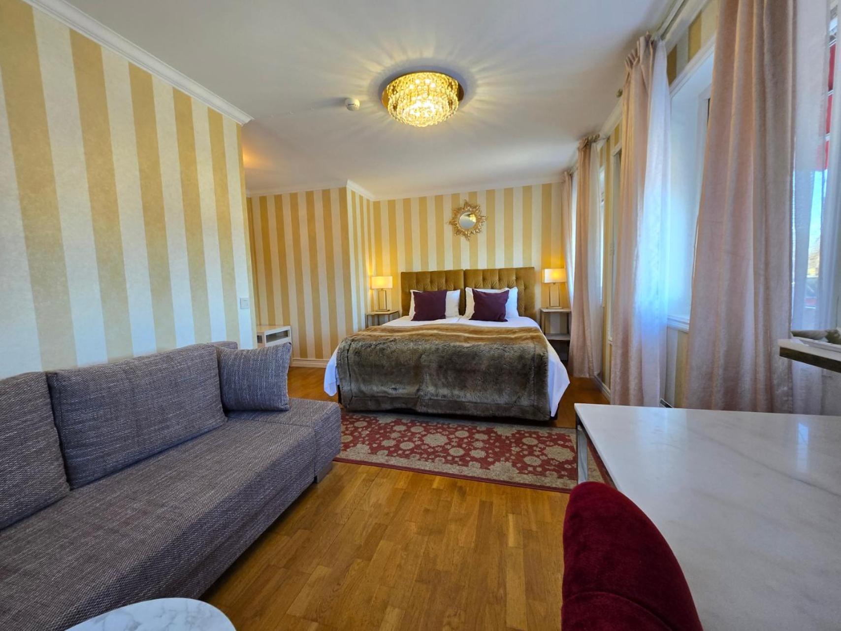 Vaenerport Lakefront Hotell Mariestad Buitenkant foto