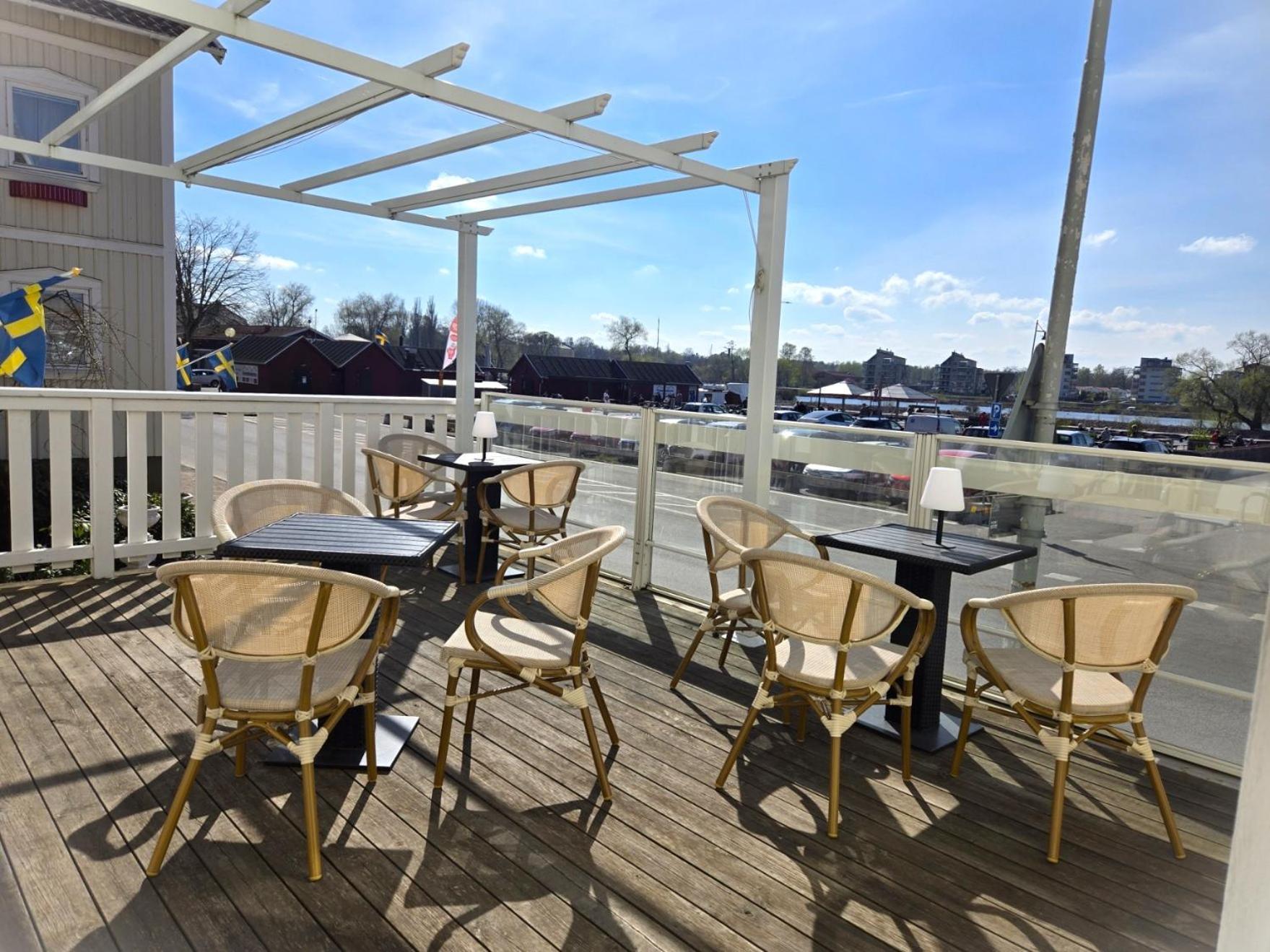 Vaenerport Lakefront Hotell Mariestad Buitenkant foto